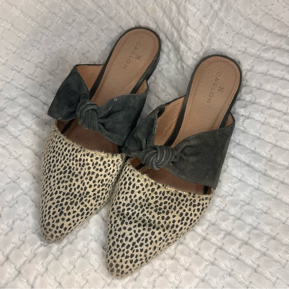 Caslon Women’s Bow Slip-On Mules Size 7M Suede & Animal Print Pointed Toe Flats - Picture 3 of 7